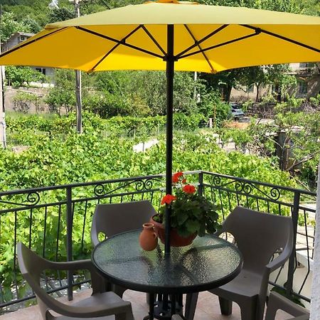 Apartman Nina2 Risan Ngoại thất bức ảnh