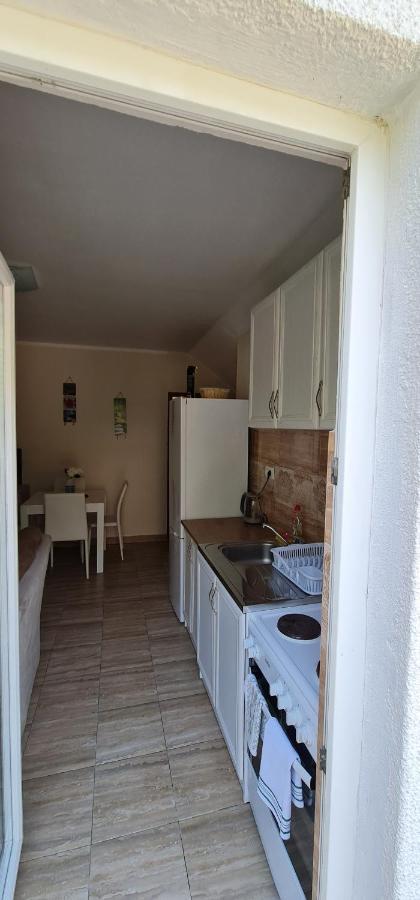 Apartman Nina2 Risan Ngoại thất bức ảnh